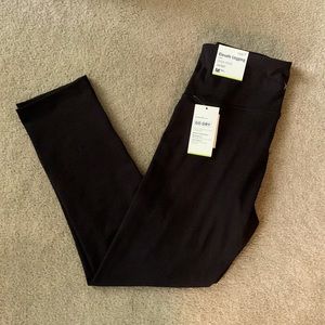 Old Navy Elevate Legging Size M - Tall!